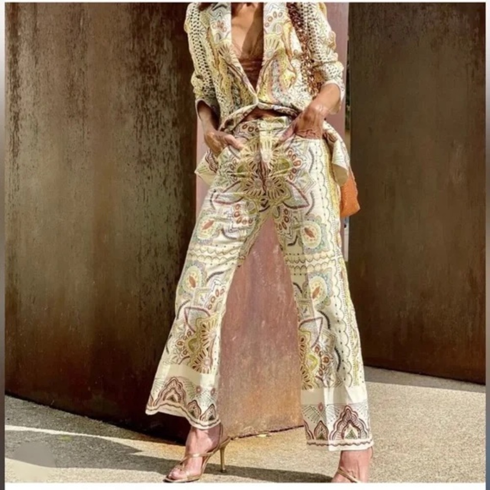 LIKE NEW ZARA PAISLEY PRINTED LINEN COTTON BLEND BLAZER (S) & MATCHING PANTS (M) - Picture 4 of 15